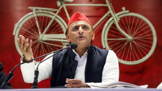 अखिलेश यादव के सामने यूपी विधानसभा के लिए नेता प्रतिपक्ष चुनने की चुनौती है। फाइल फोटो