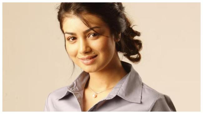 ayesha takia