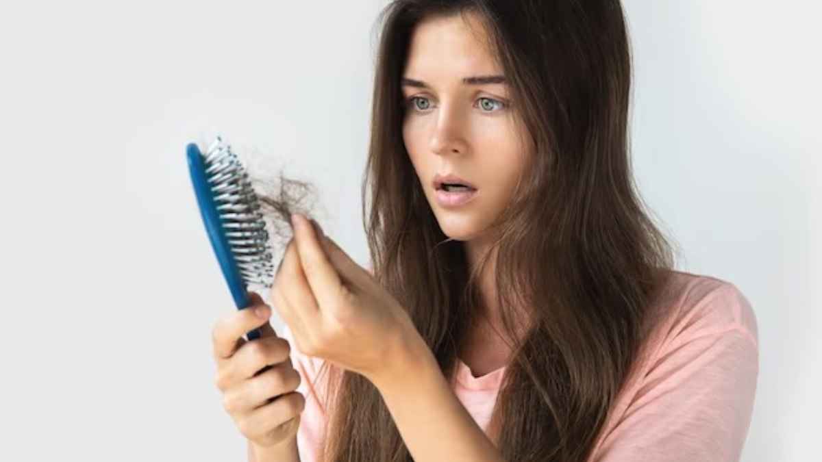 Hair Fall से हैं परेशान? ये 3 घरेलु नुस्खे आंएगे काम, खुद डॉक्टर ने बताए टिप्स