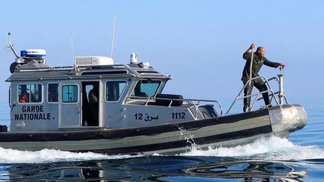migrant ship sank off tunisian coast 13 dead