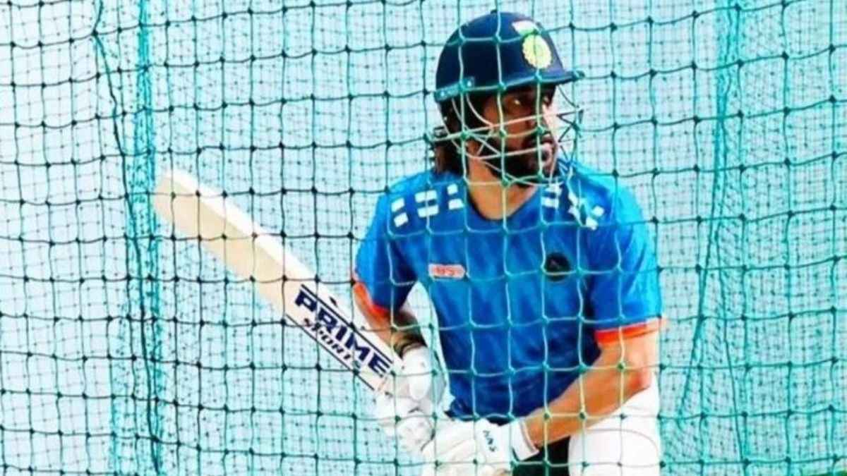 ipl 2024 MS Dhoni bat sticker childhood friend sports shop photos viral social media