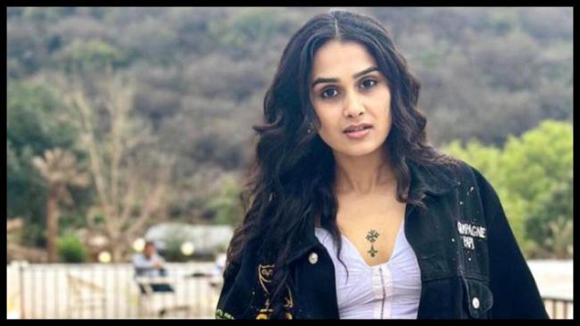 Anushka Kaushik Anushka Kaushik