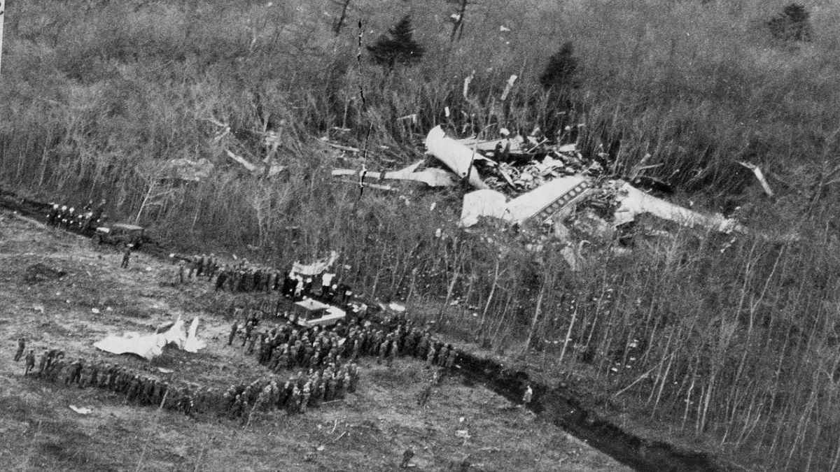 Boeing 707 Aircraft Crash Over Mount Fuji