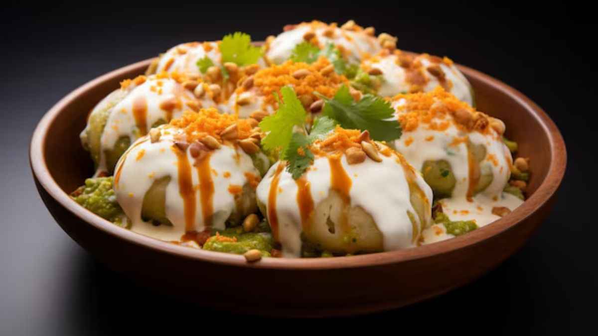 Dahi Bhalla घर पर बनाएं, होली पर मेहमानों को खिलाएं, आसान है रेसिपी