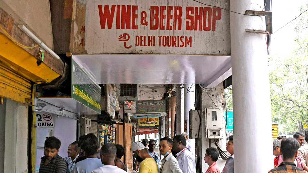 Daily Liquor Sale In Delhi