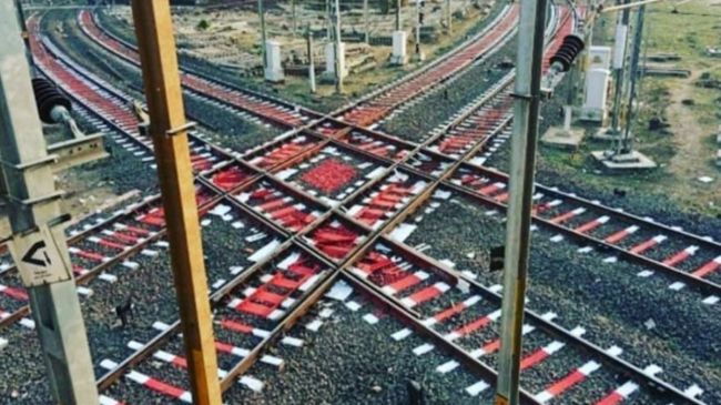 Double diamond Crossing Double diamond Crossing