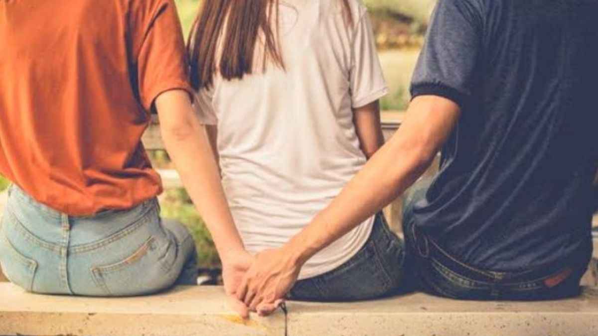 प्रेमी दे रहा धोखा, ऑनलाइन ऑर्डर से ऐसे पकड़ी गई चोरी; सच्चाई जान लड़की रह गई हैरान
