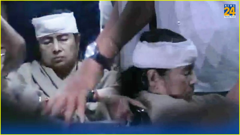 Mamata Banerjee Head Injury