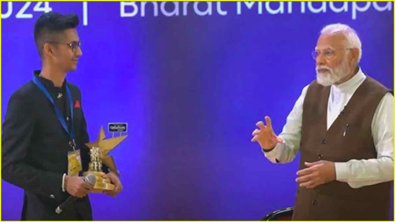 PM Modi Awarded Malhar Kalambe