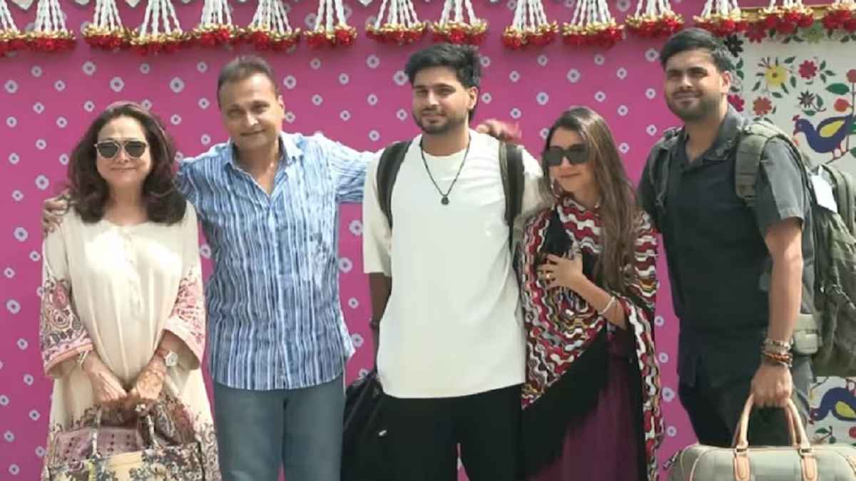 Anant Radhika Pre Wedding: भतीजे के ग्रैंड सेलिब्रेशन में पूरे परिवार के साथ पहुंचे टीना-अनिल, देखें वीडियो