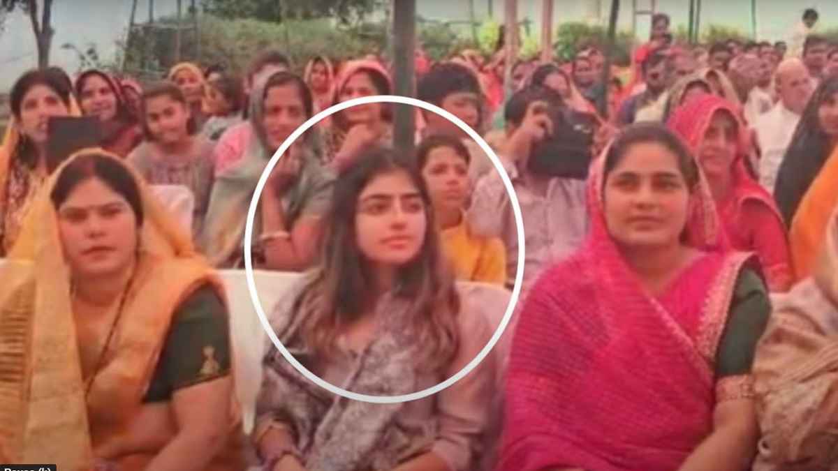akhilesh yadav daughter aditi