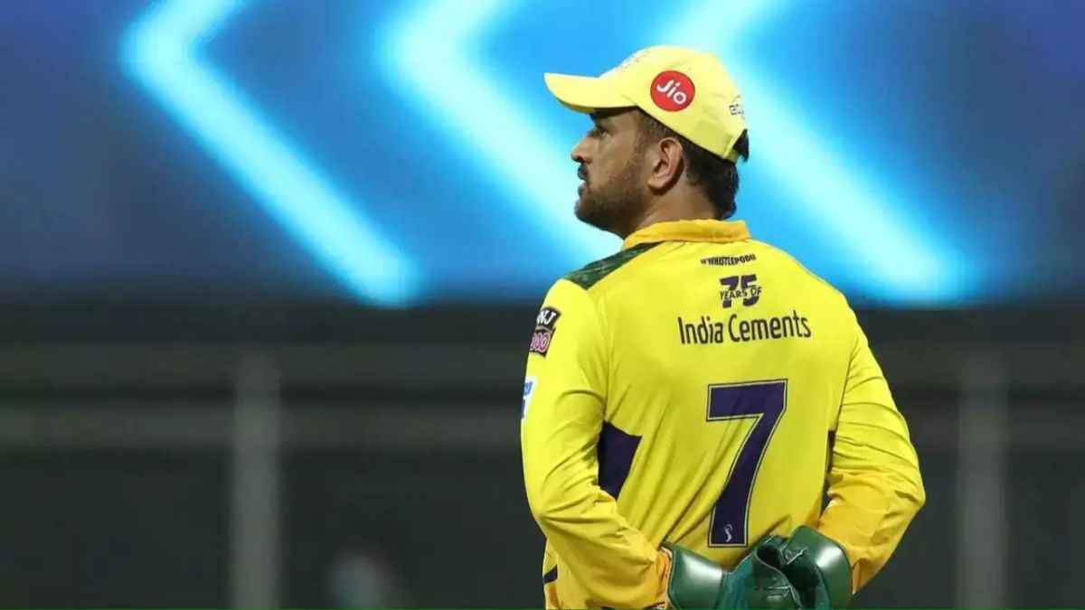 ms dhoni (14) IPL 2024 MS Dhoni may leave the captaincy mid season chennai super kings