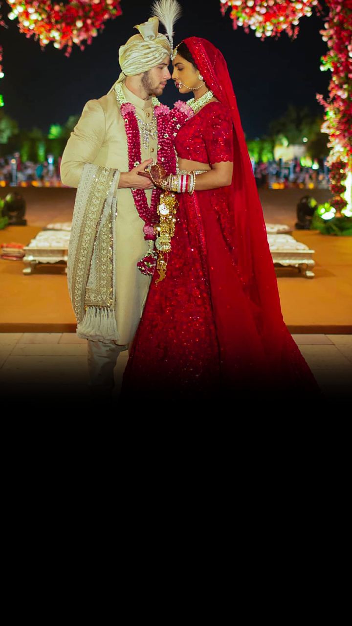 बबीता फोगाट ने अपनी शादी पहना प्रियंका चोपड़ा जैसा लहंगा? | babita phogat  copy wedding lehenga from priyanka chopra sabyasachi lehenga bgys – News18  हिंदी