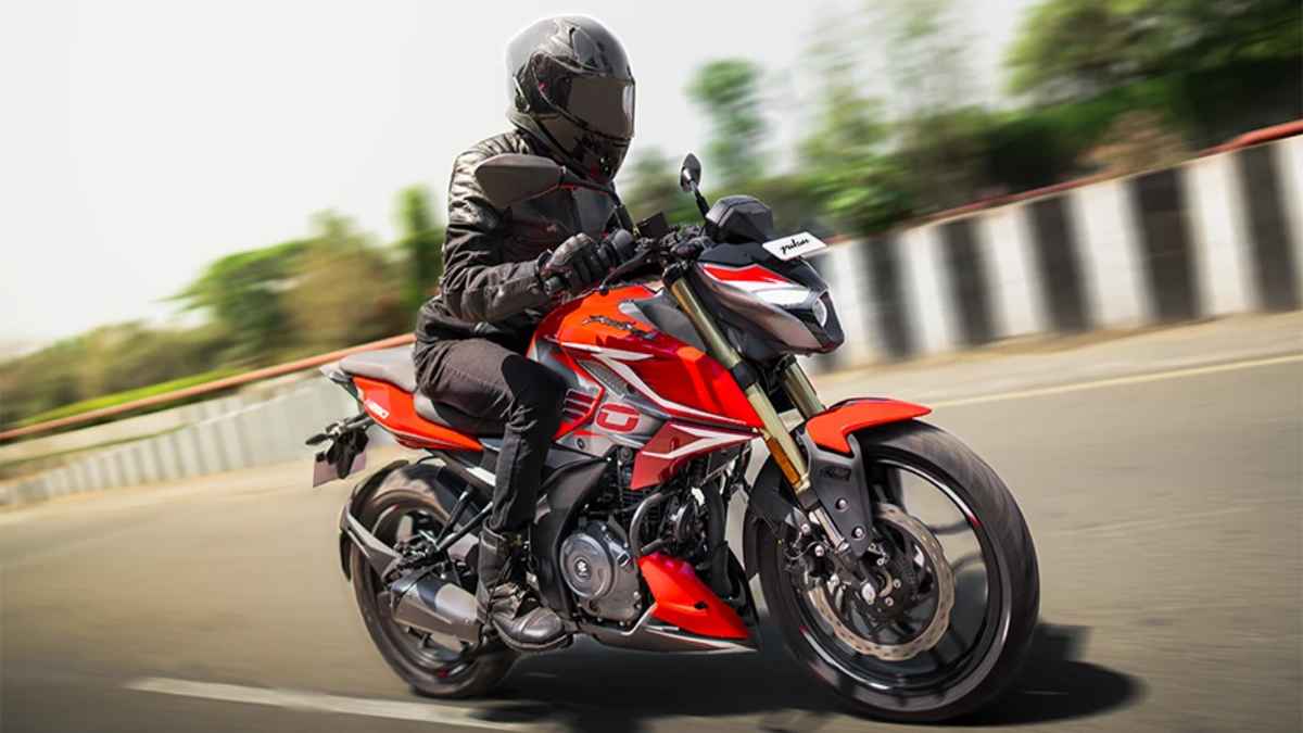 Bajaj Pulsar N250 को मिल रही इन बाइक्स से कांटे की टक्कर, जानें कौन है सबसे पावरफुल