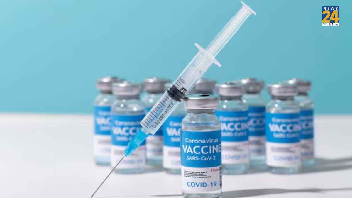 Covishield लगवाने वाले सावधान! ये वैक्‍सीन शरीर में जमा रही है खून के थक्‍के, कंपनी ने खुद किया कबूल