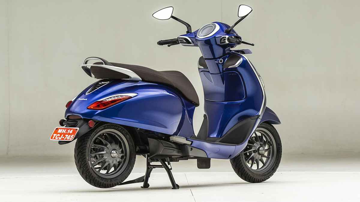 Bajaj का सबसे सस्ता इलेक्ट्रिक स्कूटर लॉन्च के लिए तैयार! Ola और TVS को देगा टक्कर