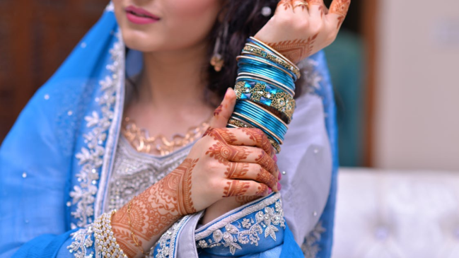 Daughter In Law To Have Physical Relations With Mother In Law