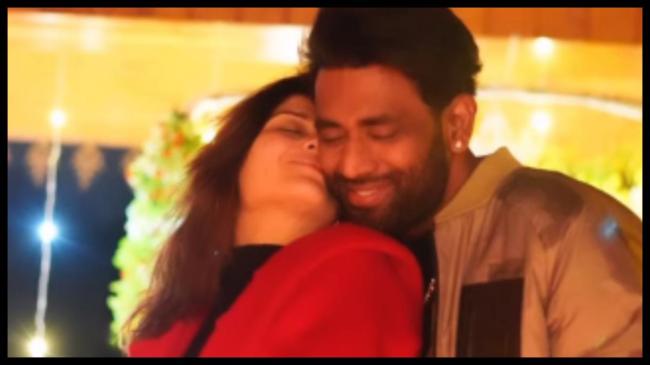 Deeppak Chauhan, Arti Singh