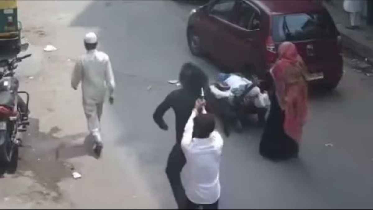 Delhi Seelampur Murder Attempt Video Viral