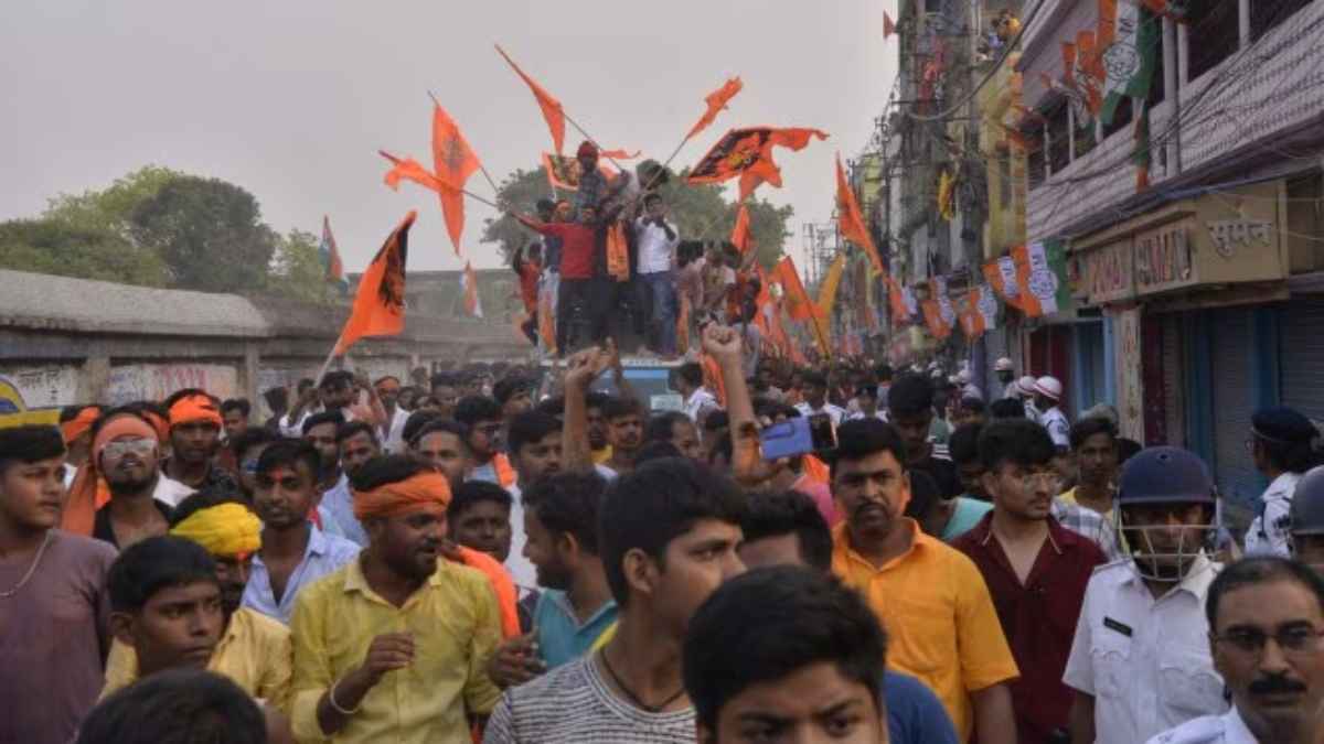 बंगाल के मुर्शिदाबाद में रामनवमी के जुलूस पर पथराव, BJP बोली- सीएम ने दंगों के लिए उकसाया