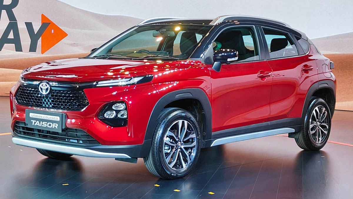 28.5km की माइलेज के साथ टोयोटा ने लॉन्च की सस्ती SUV, कीमत 7.73 लाख रुपये से शुरू