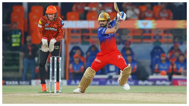 VIRAT KOHLI BECOMES FIRST PLAYER TO SCORE 400 plus RUNS IN 10 IPL SEASON IN HISTORY