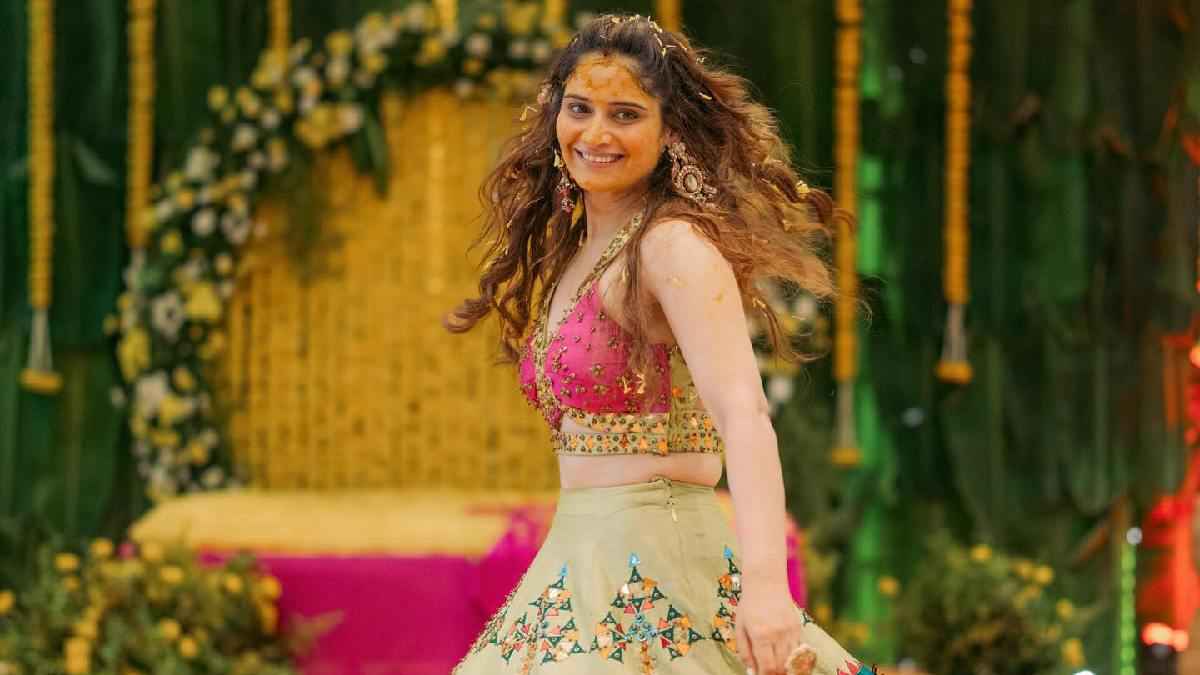 Govinda की भांजी को लगी शादी की हल्दी, दुल्हन का इमोशनल वीडियो वायरल