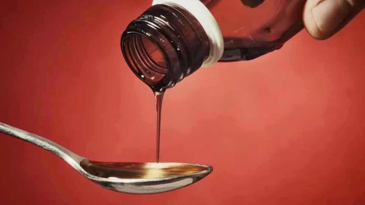 कफ सिरफ खरीदते समय भूलकर भी न करें ये गलतियां, तुरंत मिलेगा आराम