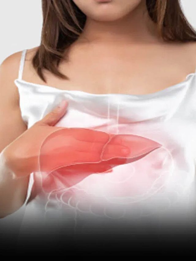 Fatty Liver के महिलाओं में दिखते हैं 7 शुरुआती संकेत