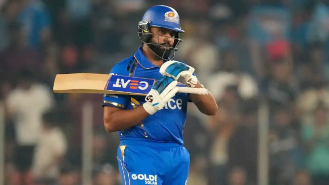 rohit sharma (3) IPL 2024 MI Vs RR rohit sharma Most Ducks in IPL trent boult