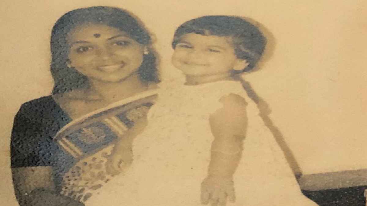 vidya balan childhood photo