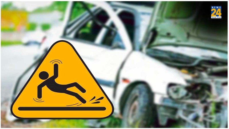 Rajasthan Tractor Trolly Van Collision