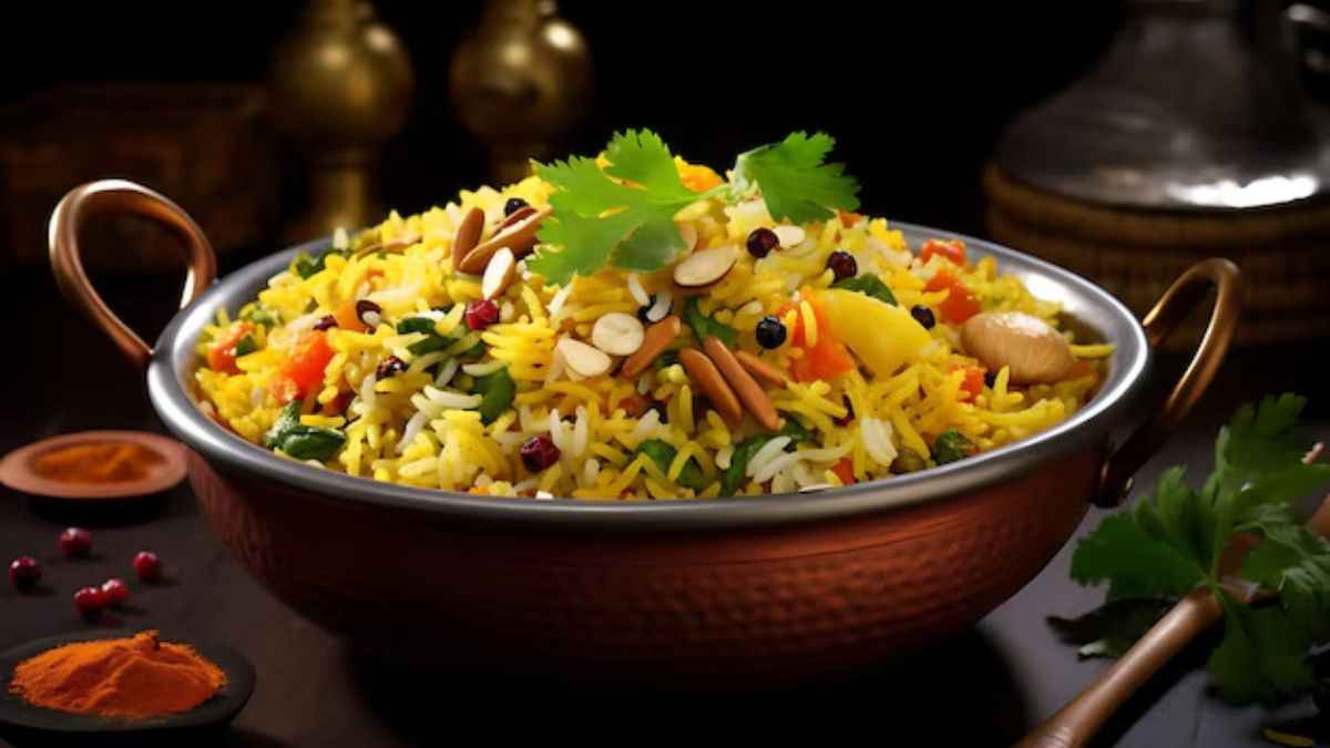 Lunch Box Recipes: लंच बॉक्स के लिए वेजिटेबल बिरयानी की रेसिपी
