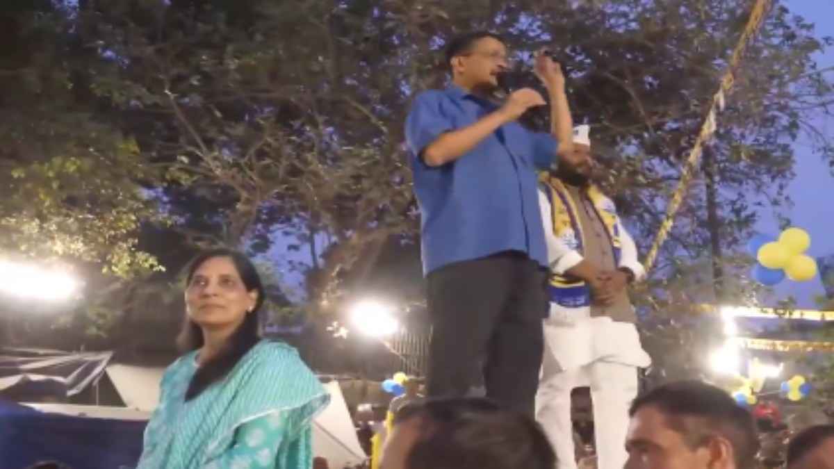 'मेरी पत्नी झांसी की रानी हैं...' रोड शो में केजरीवाल ने सुनीता की तारीफ में पढ़े कसीदे