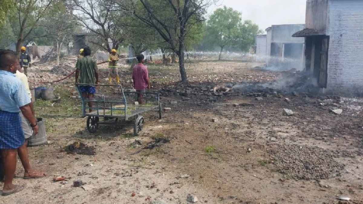 पटाखा फैक्ट्री में ब्लास्ट, तमिलनाडु में 5 महिलाओं समेत 8 की मौत, कई घायल