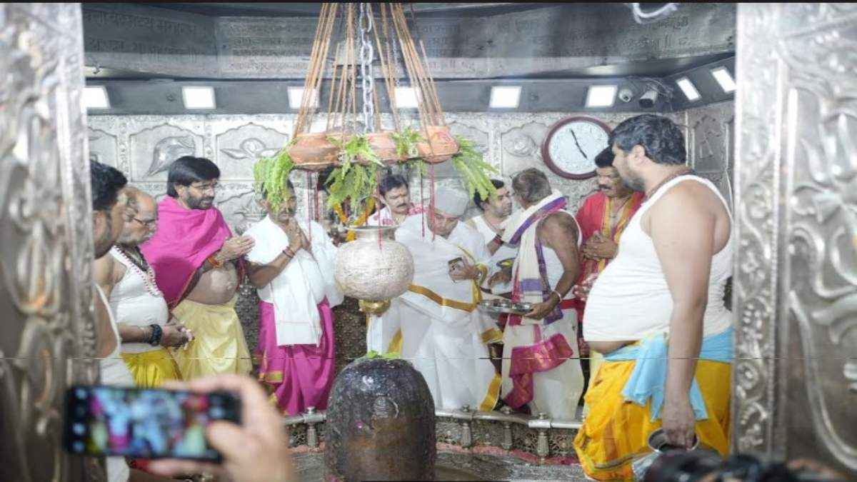 Jyotiraditya Scindia Reached Mahakaleshwar Temple