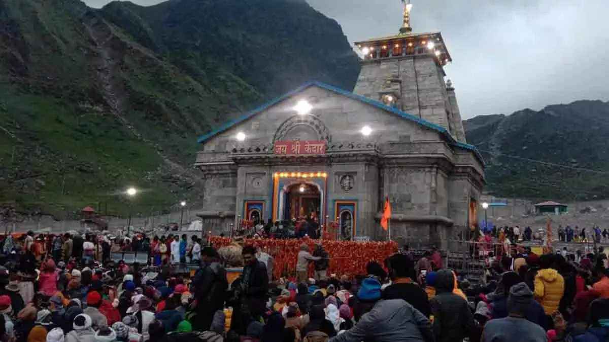 केदारनाथ धाम में फिर से गर्भ गृह के दर्शन शुरू, VIP एंट्री पर जारी है रोक, बढ़ेगी श्रद्धालुओं की भीड़