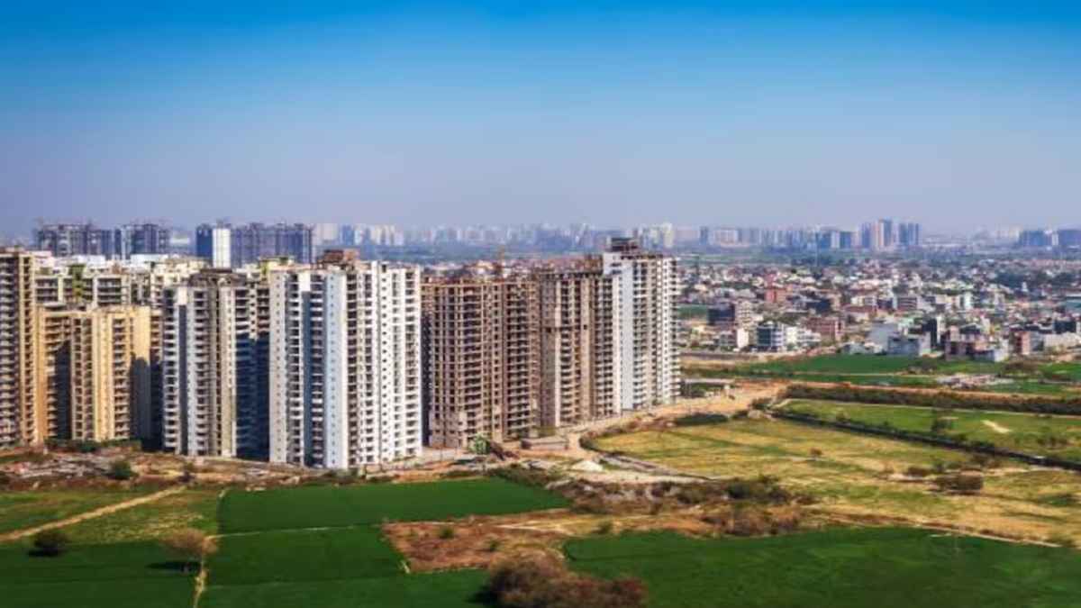 नोएडा में घर खरीदने के लिए सस्ता ऑफर, जेवर एयरपोर्ट के पास कम कीमत पर मिलेगा प्लॉट!