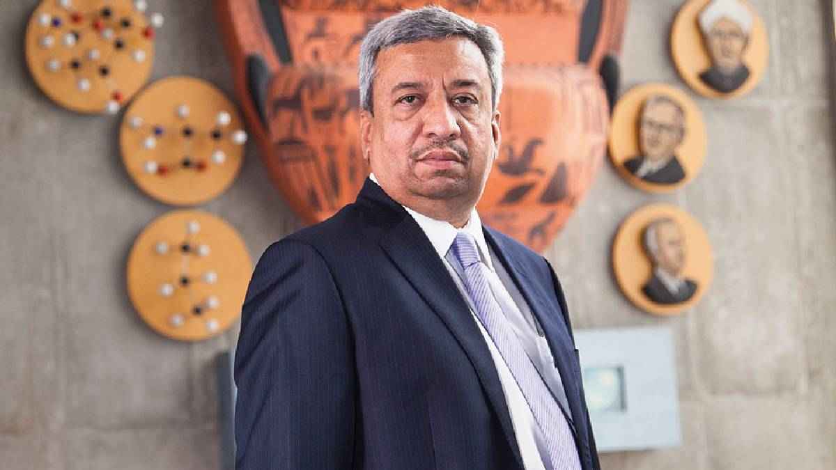 मेडिसिन फैक्ट्री से खड़ी की 1 लाख 10 हजार करोड़ की फार्मा कंपनी, गुजरात के बड़े रईसों में होती है गिनती