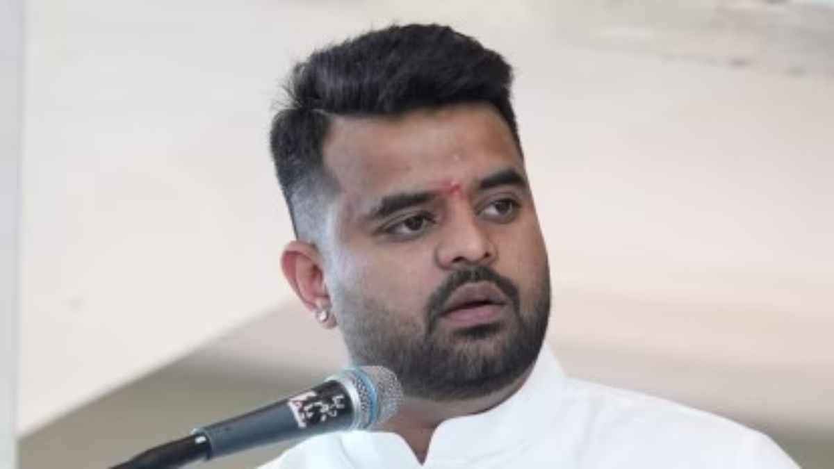 3000 अश्लील वीडियो, रेप-छेड़छाड़ और ब्लैकमेलिंग; क्या है कर्नाटक का सेक्स स्कैंडल, जिसमें प्रज्वल रेवन्ना गिरफ्तार