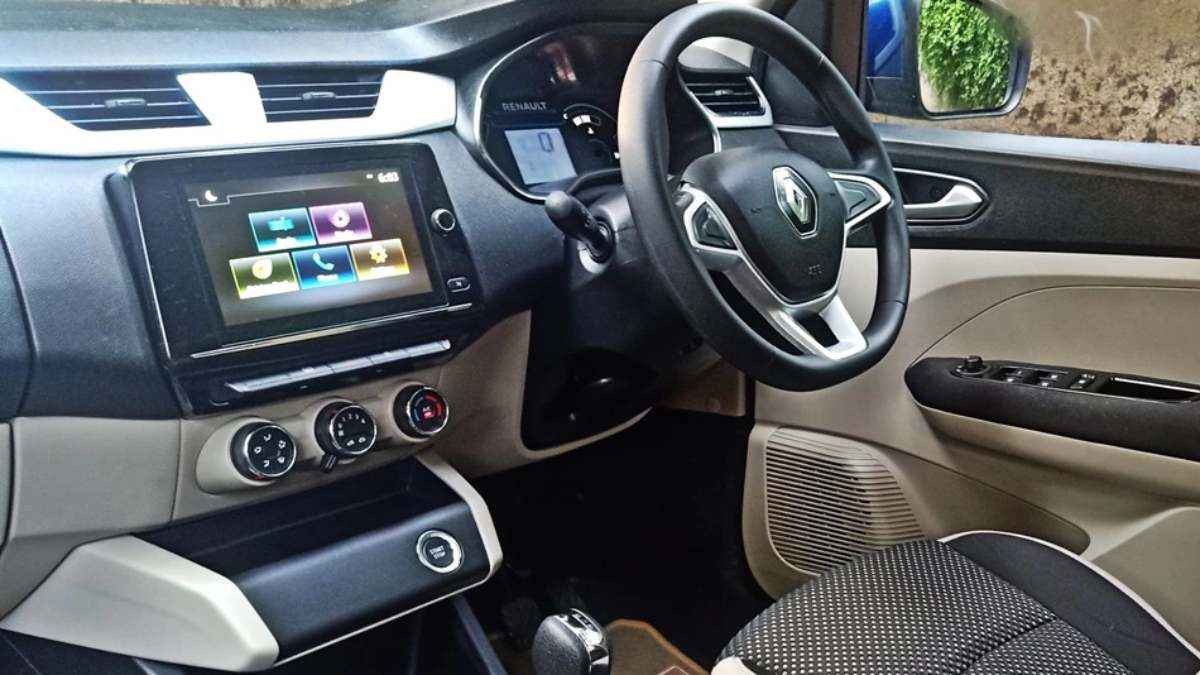 Maruti और Renault की इन 7 Seater कारों का है 'जलवा', 26 की माइलेज और कीमत बस इतनी सी..