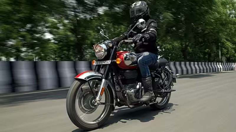 Royal Enfield 350cc bikes, bikes under 2 lakhs,  Royal Enfield Classic 350  