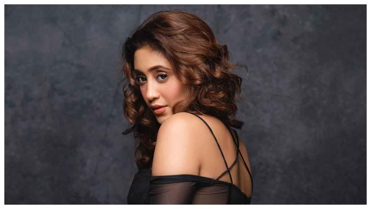 Shivangi Joshi Birthday Special: कभी 4 हजार रुपये कमाती थी TV की 'नायरा', रिवील की लाइफ से जुड़ी खास बातें
