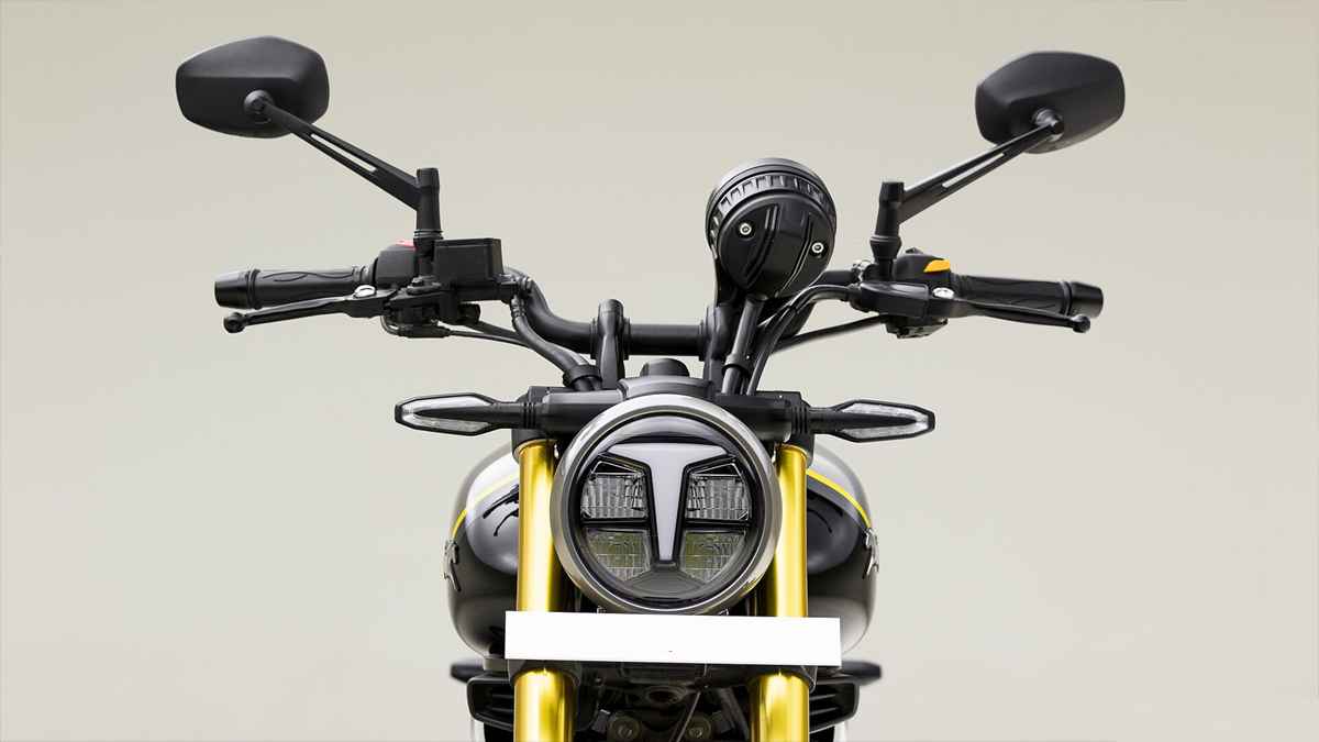 सिर्फ 13999 रुपये देकर ला सकते हैं TVS की ये दमदार बाइक, Royal Enfield को देती है टक्कर