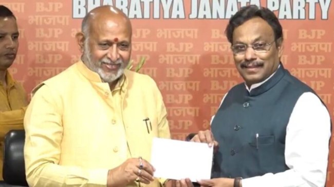 Threat to BJP leader Anil Sharma in UP Maharaj Ganj