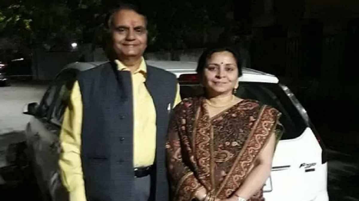 पूर्व IAS की पत्नी मारकर लटकाई, बिखरा मिला सारा सामान; UP के लखनऊ में खौफनाक वारदात