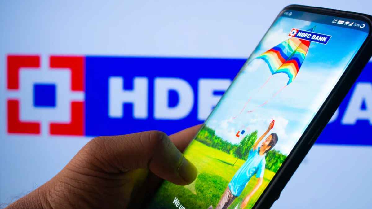 HDFC बैंक में अकाउंट वाले ध्यान दें...UPI पेमेंट पर बंद होगी यह सुविधा, मैसेज भेजकर किया अलर्ट