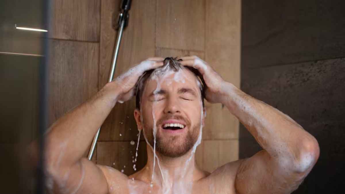 is it right or wrong to take bath at night