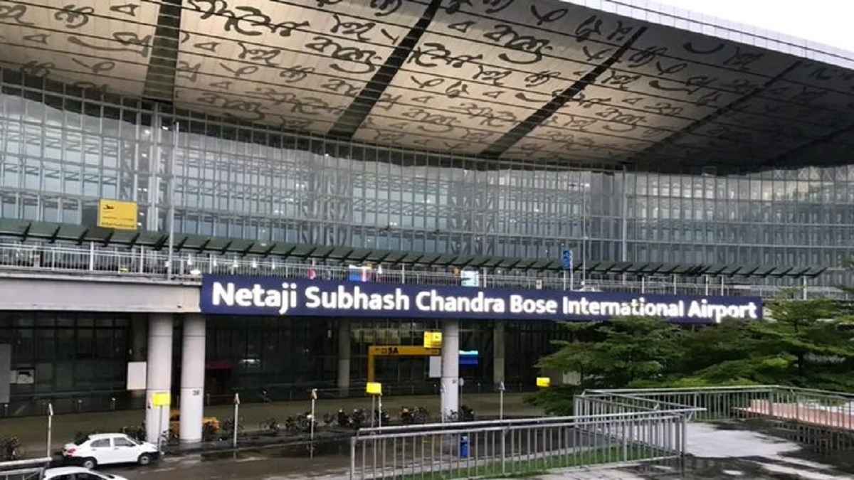 Cyclone Remal: कोलकाता एयरपोर्ट पर 21 घंटे नहीं उड़ान भरेगा कोई विमान, तूफान को लेकर प्रशासन अलर्ट पर
