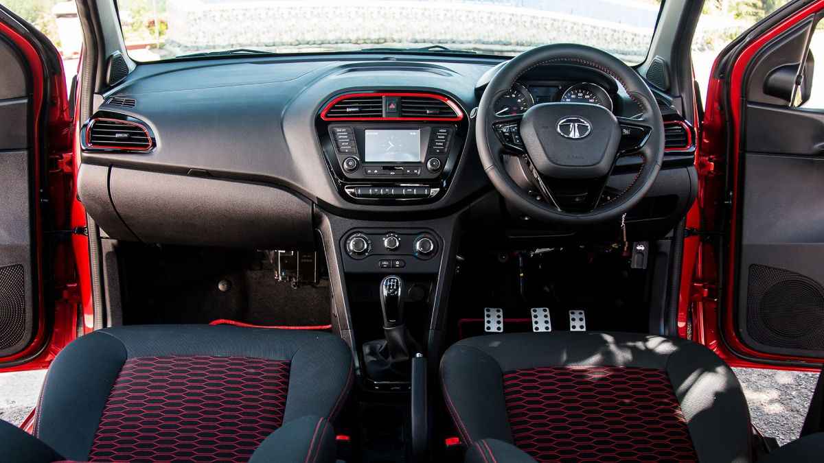 2.75 लाख में मिल रही Hyundai i20, Alto की कीमत 2.85 लाख